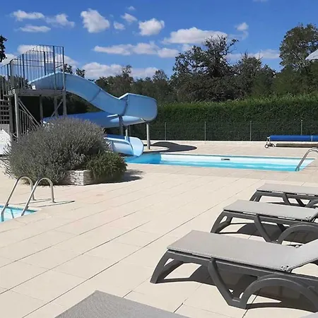 Camping Mobil Home, Animaux Admis - 4 Pers. - Api-1-52-2683 Le Breuil-sur-Couze